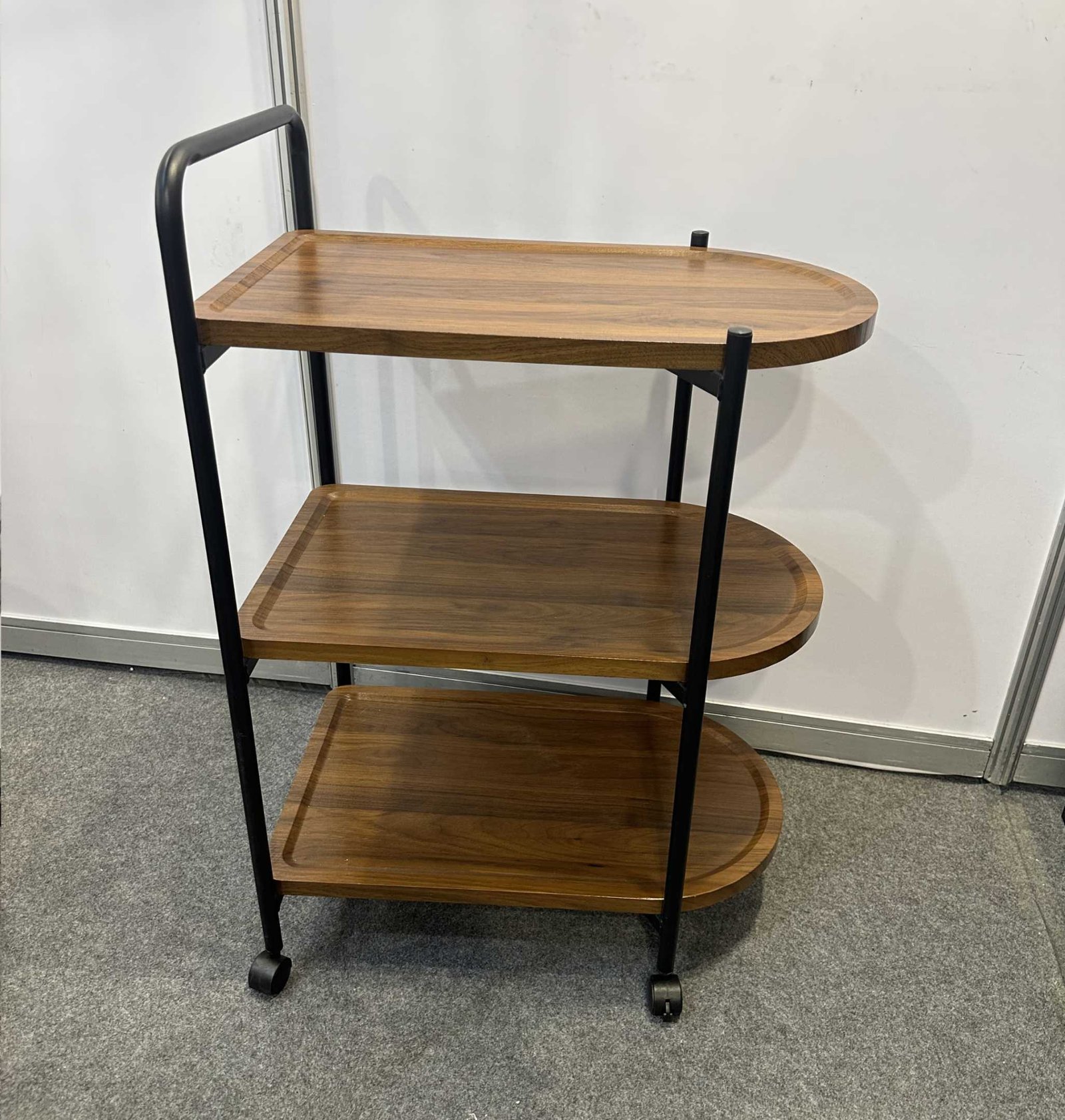 Βοηθητικό τριώροφο τραπεζάκι τρόλεϊ με ρόδες